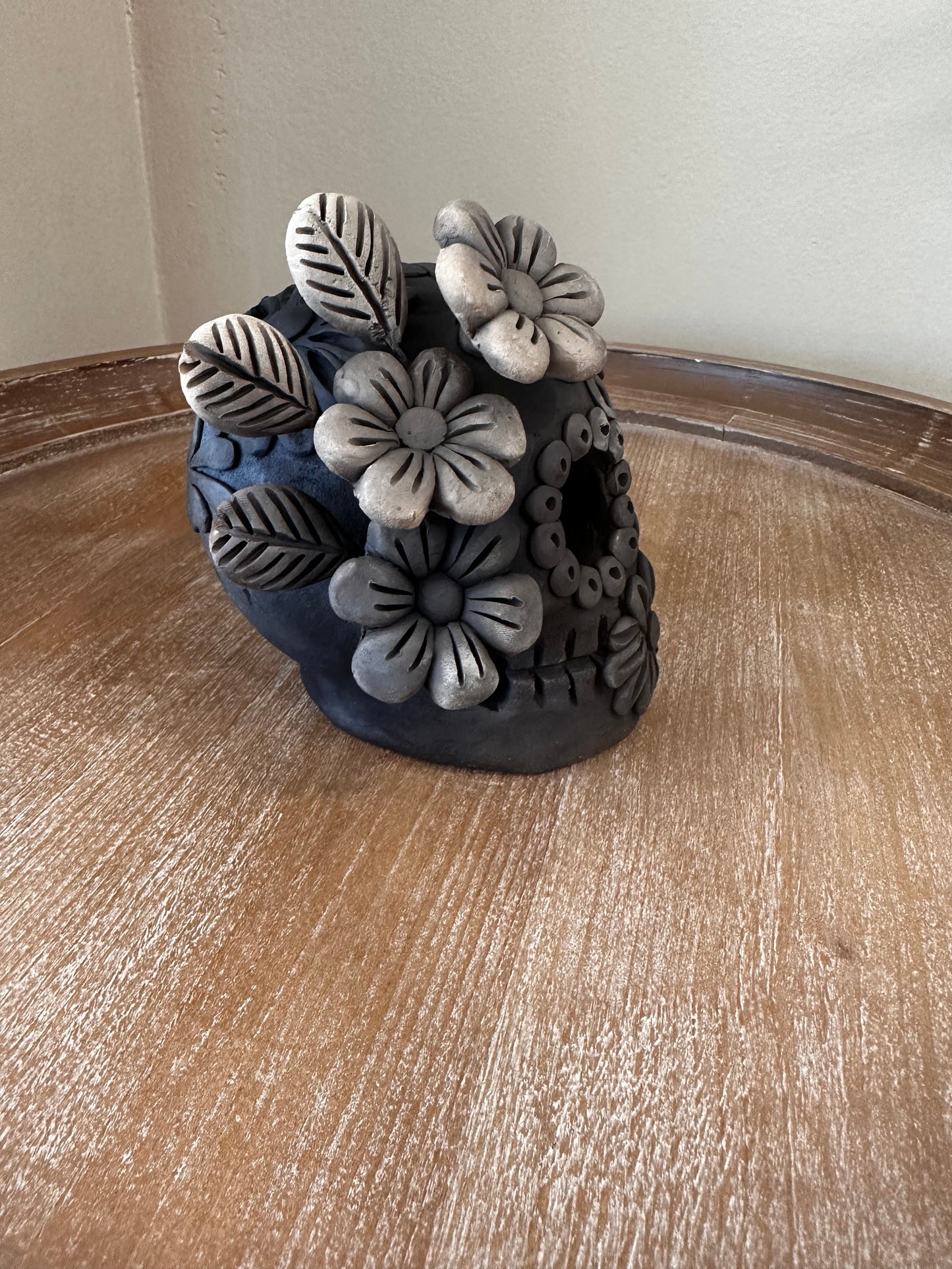 Clay Skull, Dia de Muertos, Barro Bordado, Medium