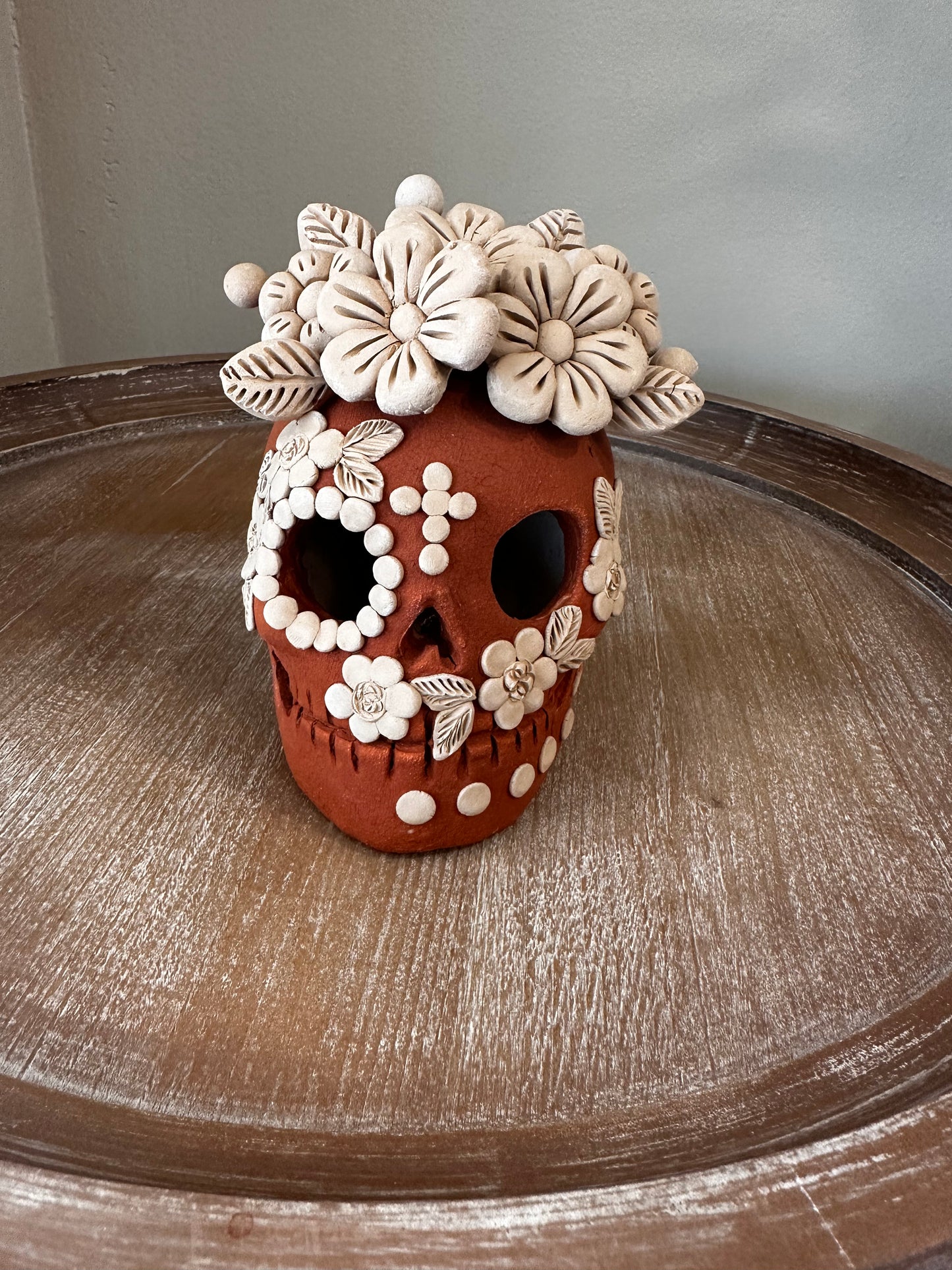 Clay Skull, Dia de Muertos, Barro Bordado, Medium