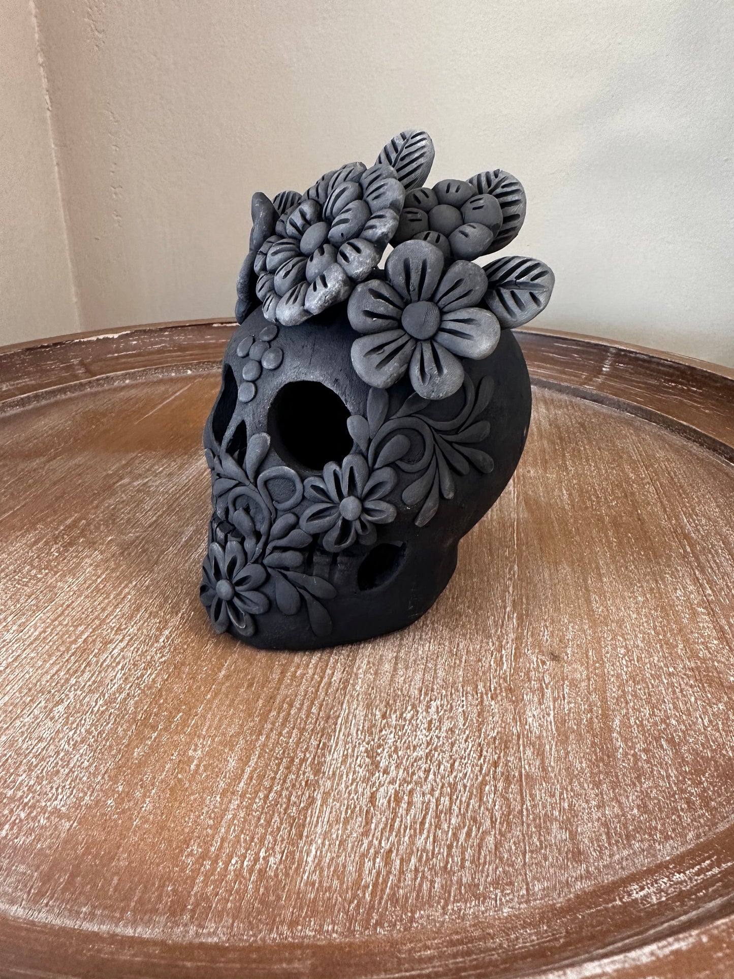 Clay Skull, Dia de Muertos, Barro Bordado, Medium