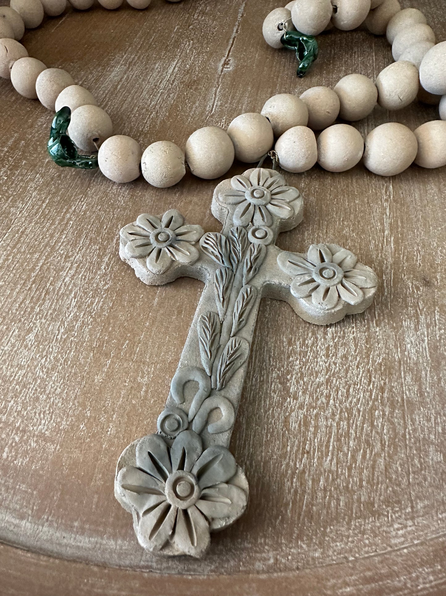 Atzompa Rosary, Decor, Large