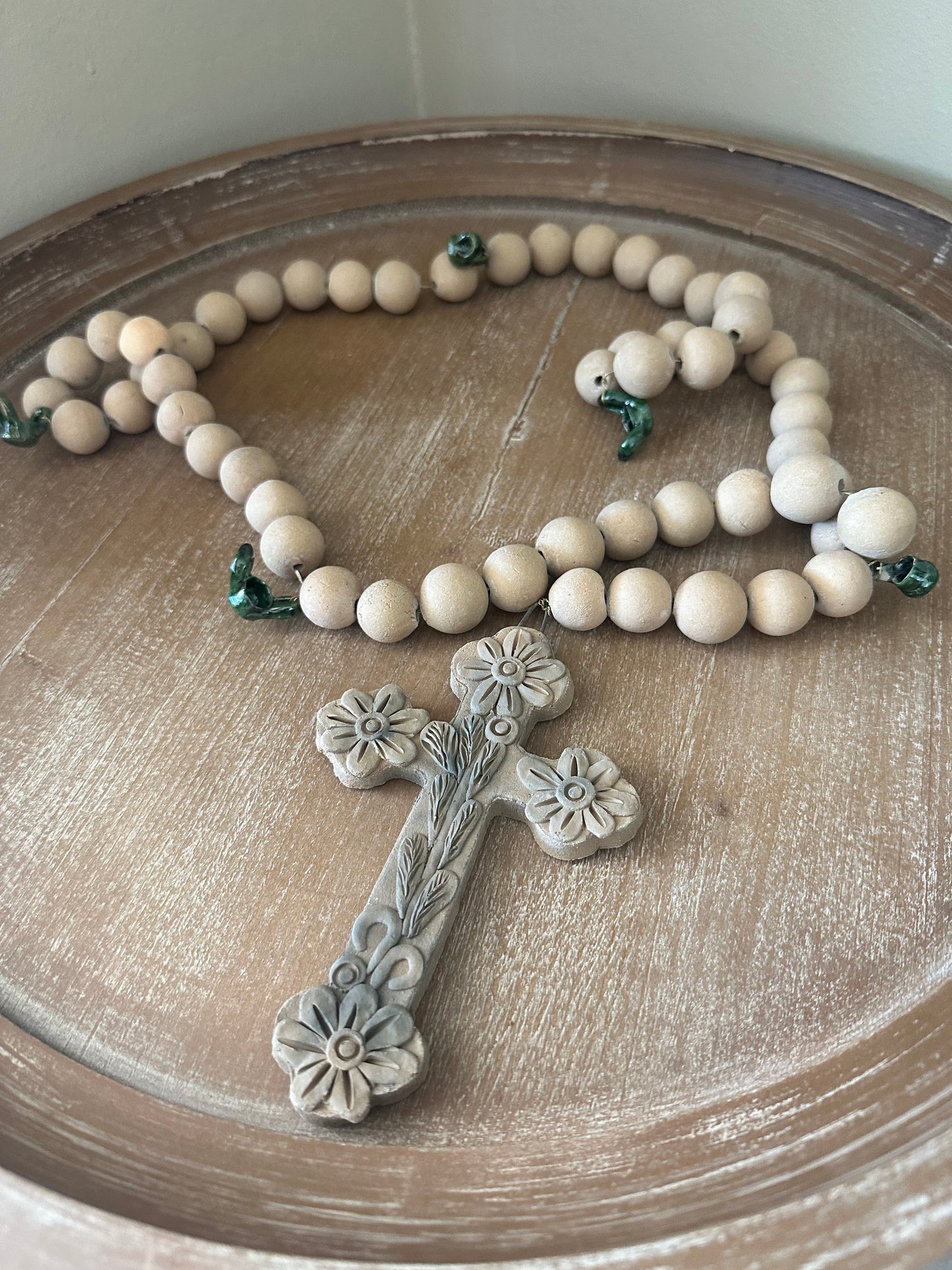 Atzompa Rosary, Decor, Large