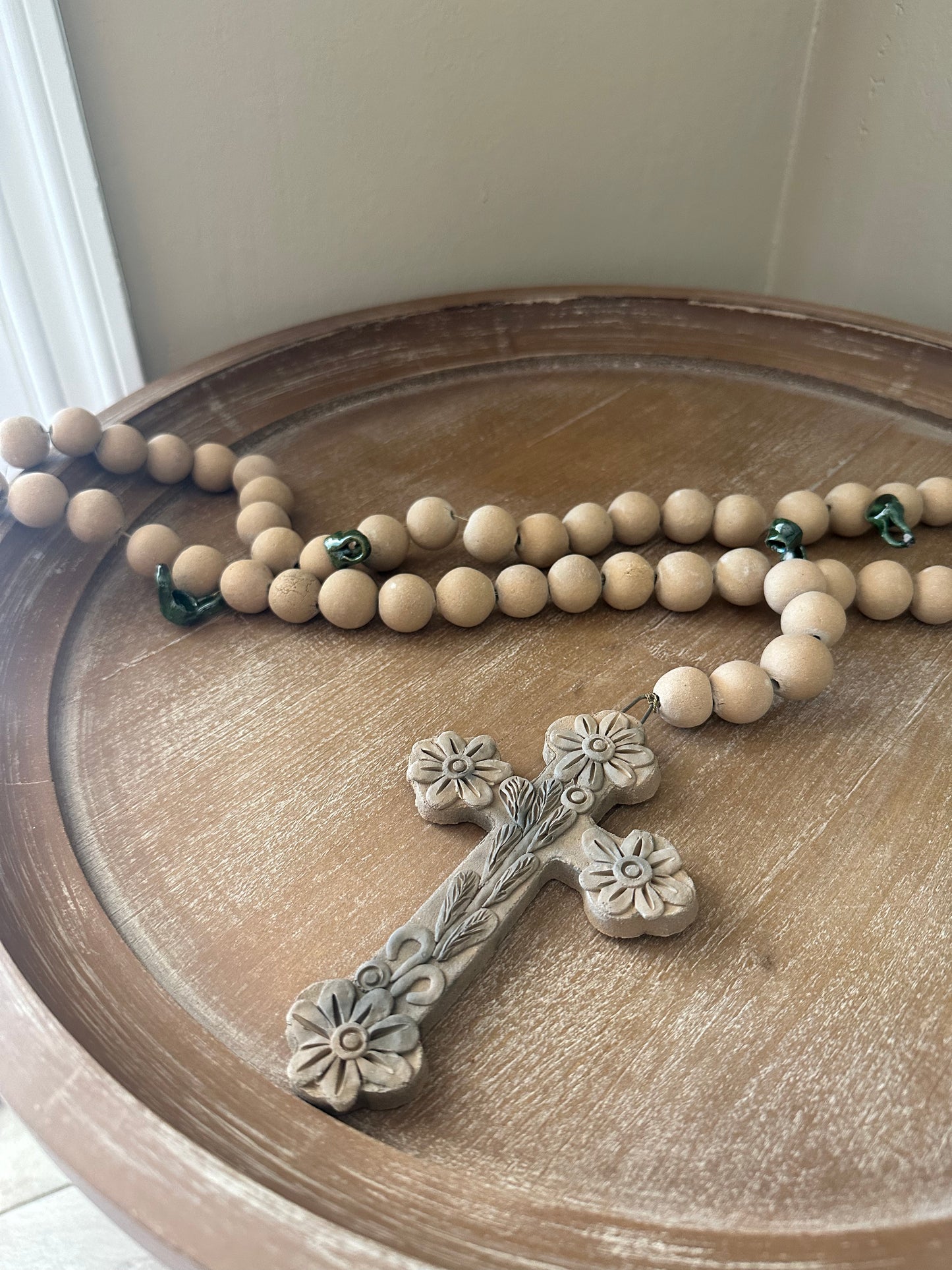 Atzompa Rosary, Decor, Large