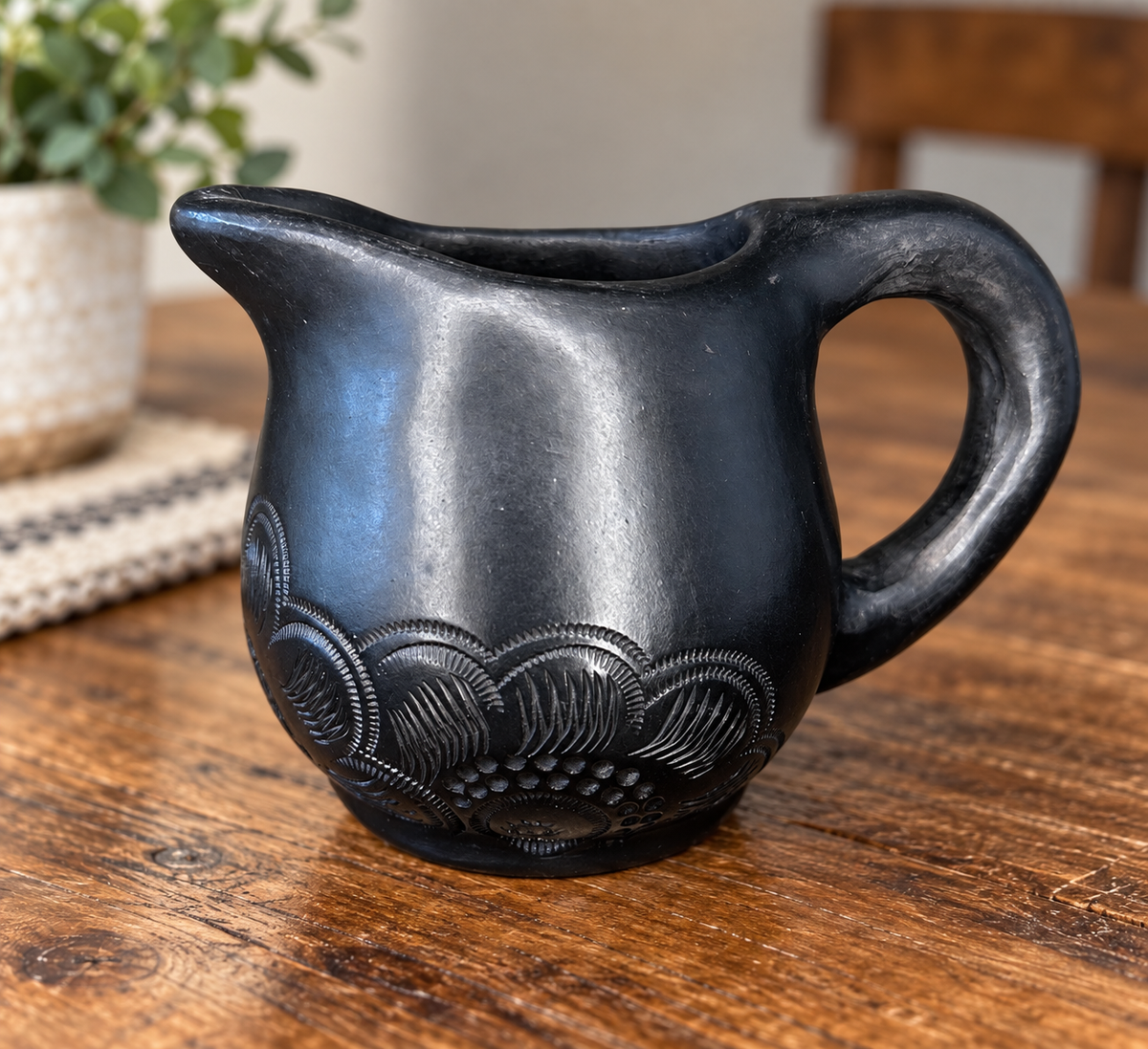 Creamer - Barro Negro 11 oz