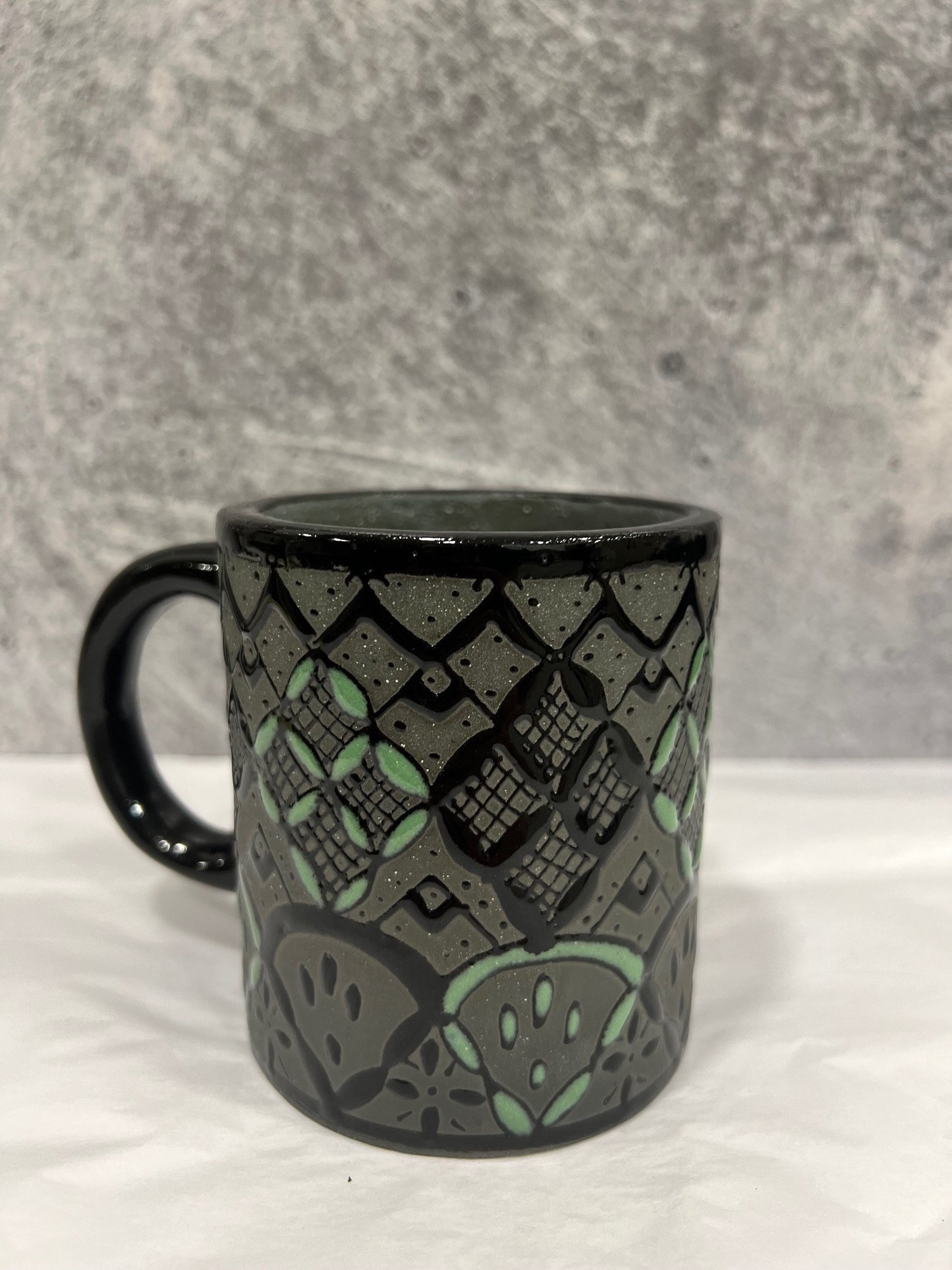 Tazas de Servin, Ceramic Black & Green - Various Designs