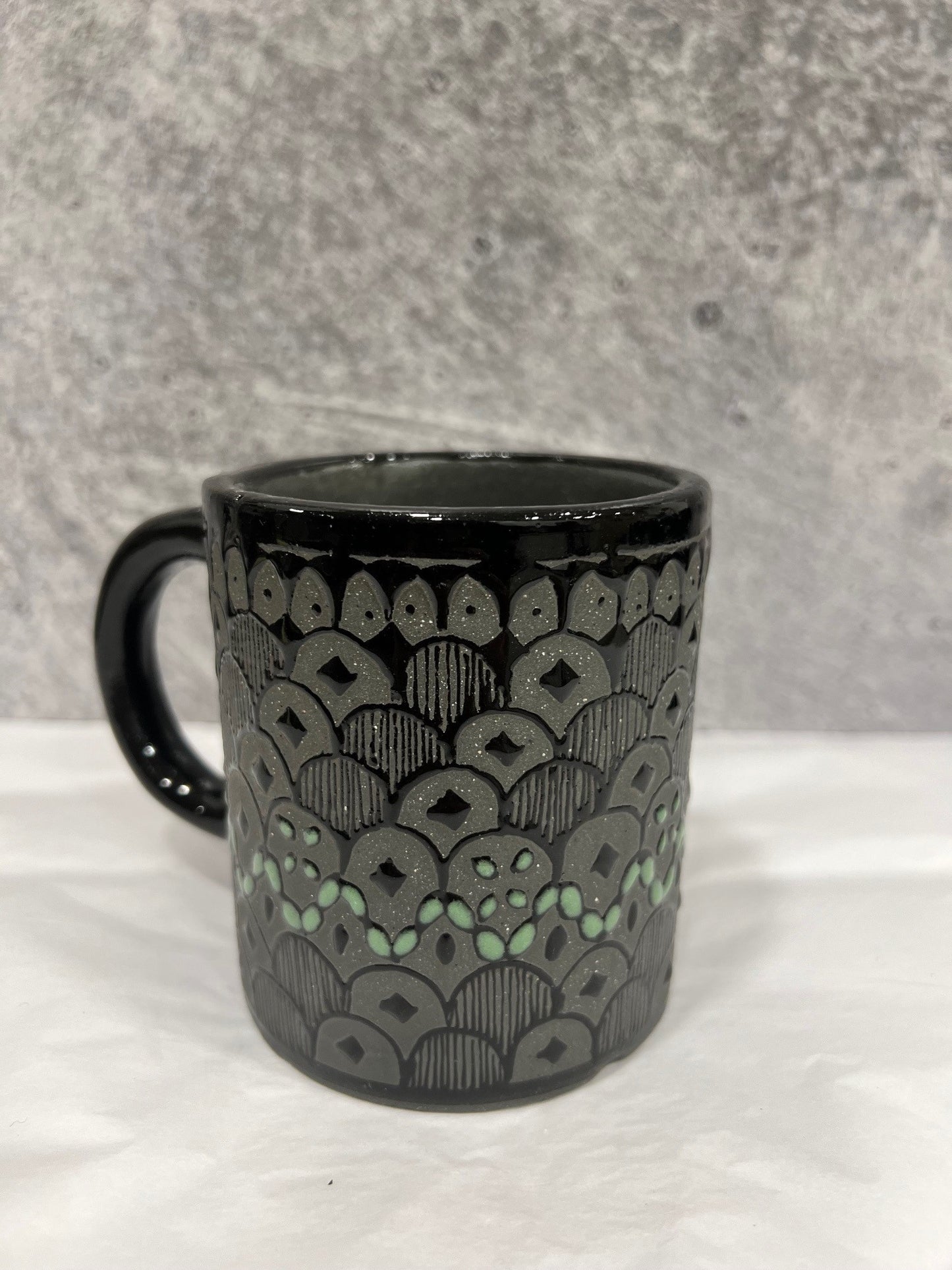 Tazas de Servin, Ceramic Black & Green - Various Designs