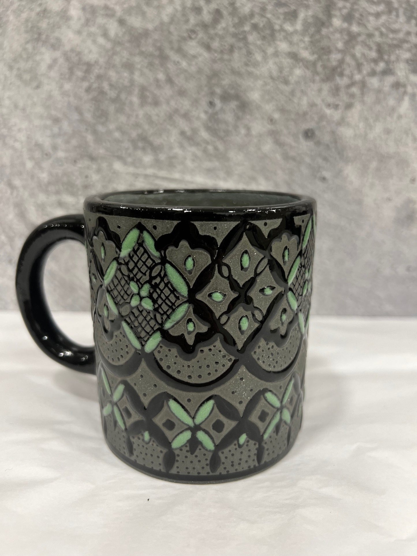 Tazas de Servin, Ceramic Black & Green - Various Designs