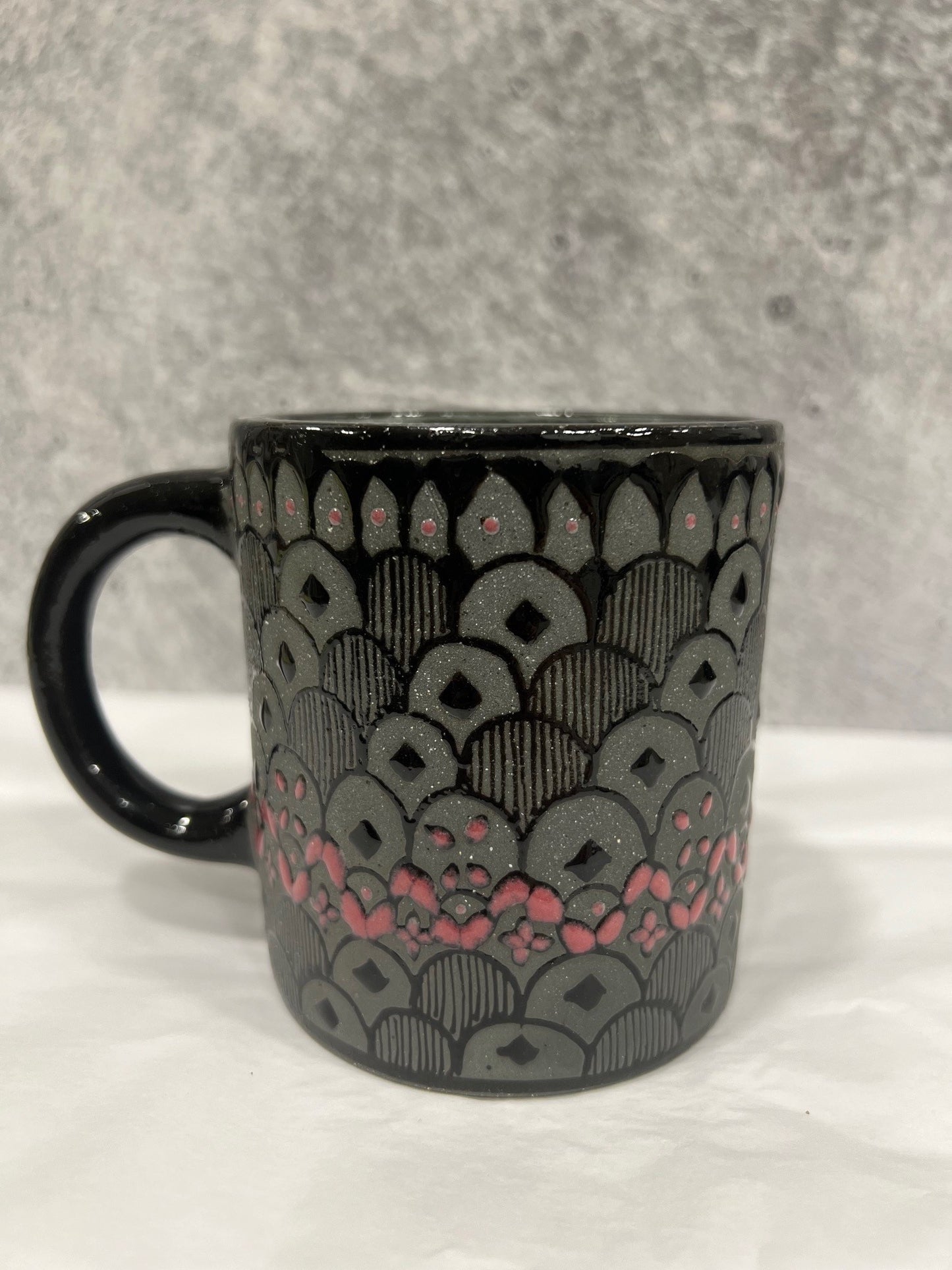 Tazas de Servin, Ceramic Black & Pink - Various Designs