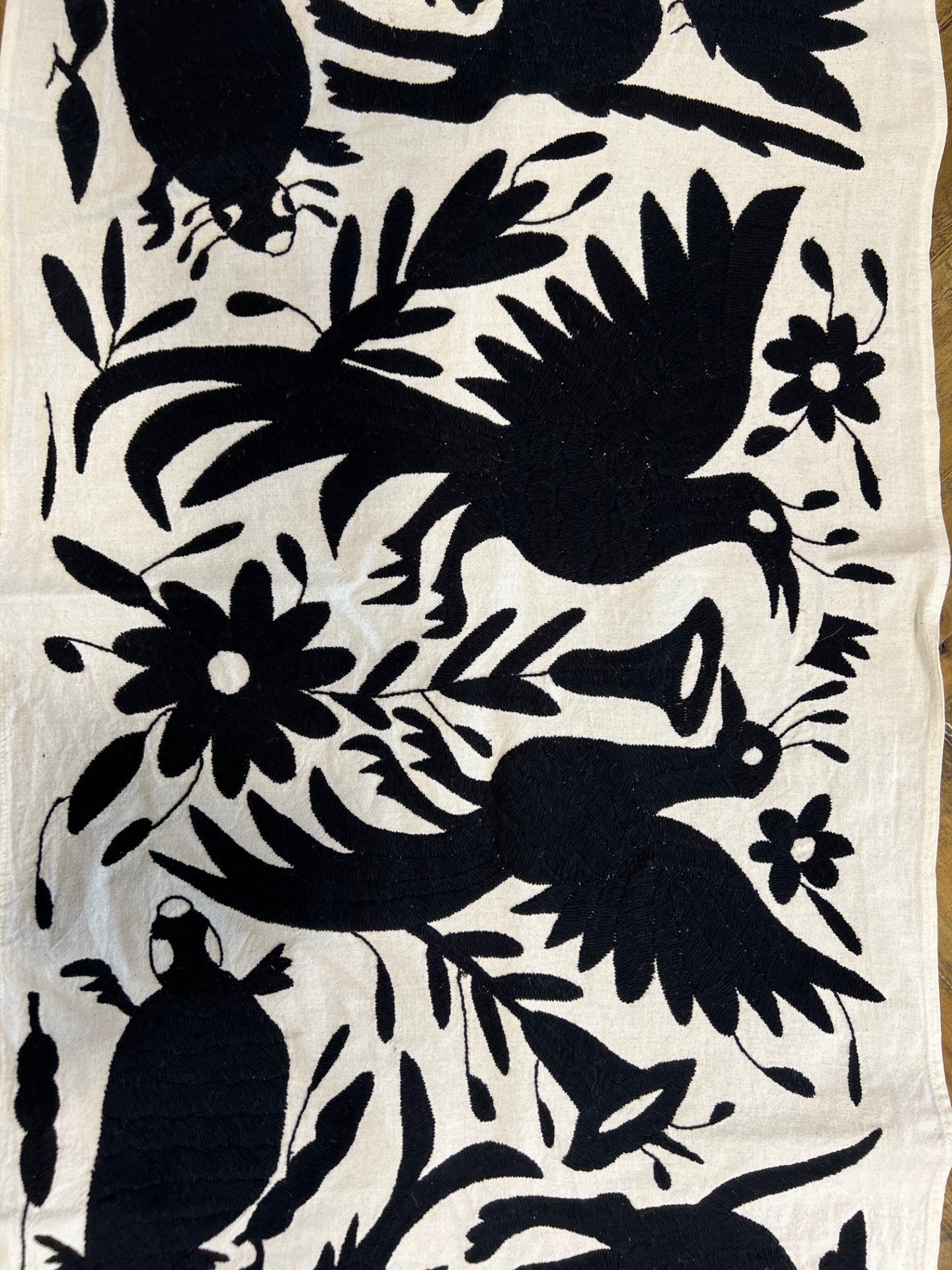 Otomi Table Runner - Black