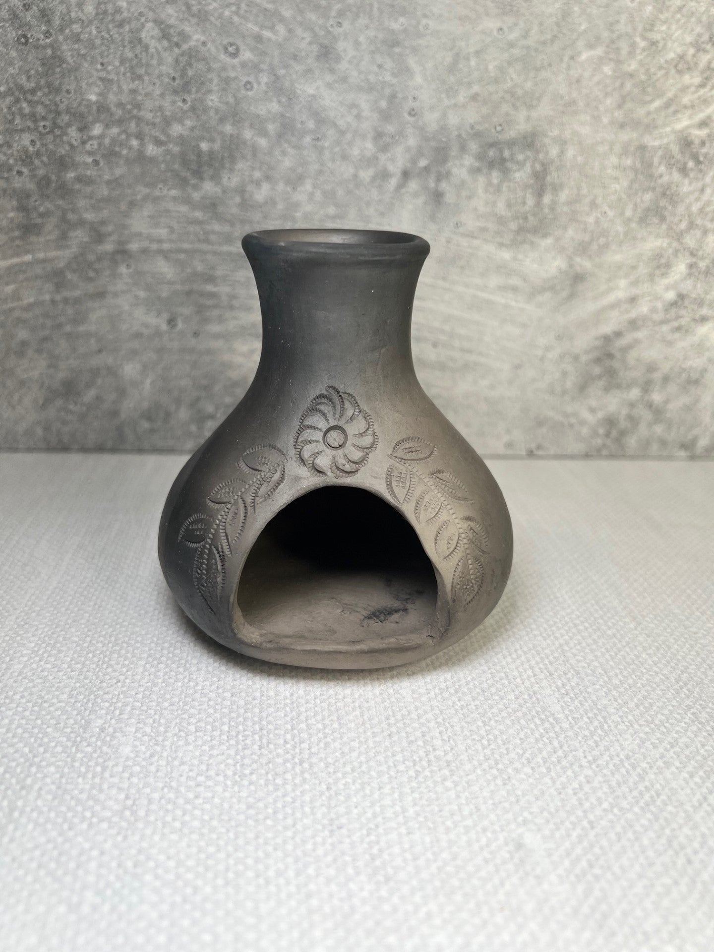 Mini Chimenea - Smoked Clay