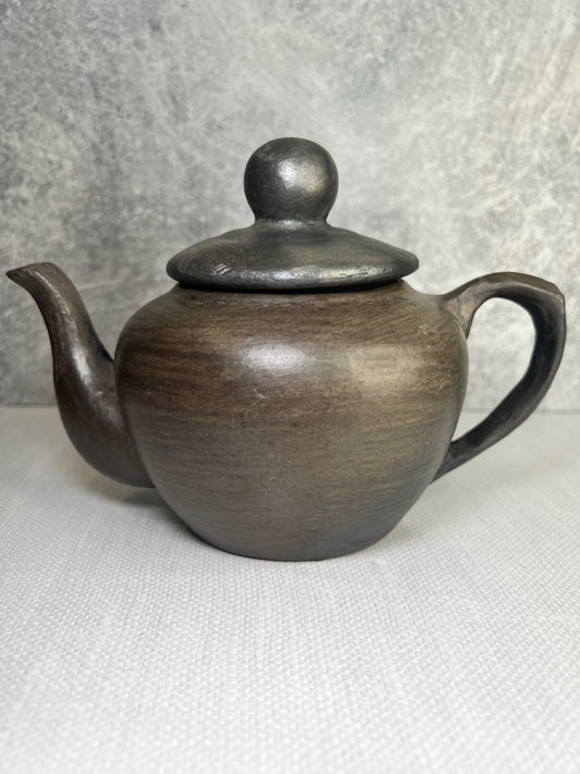 Tea Pot - Black Clay 24 oz