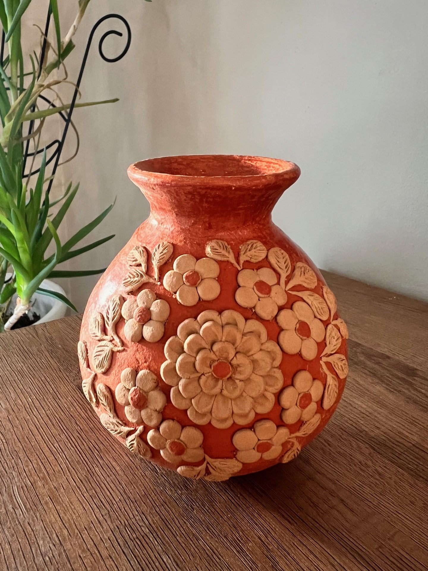 Barro Bordado Mini Flower Vase