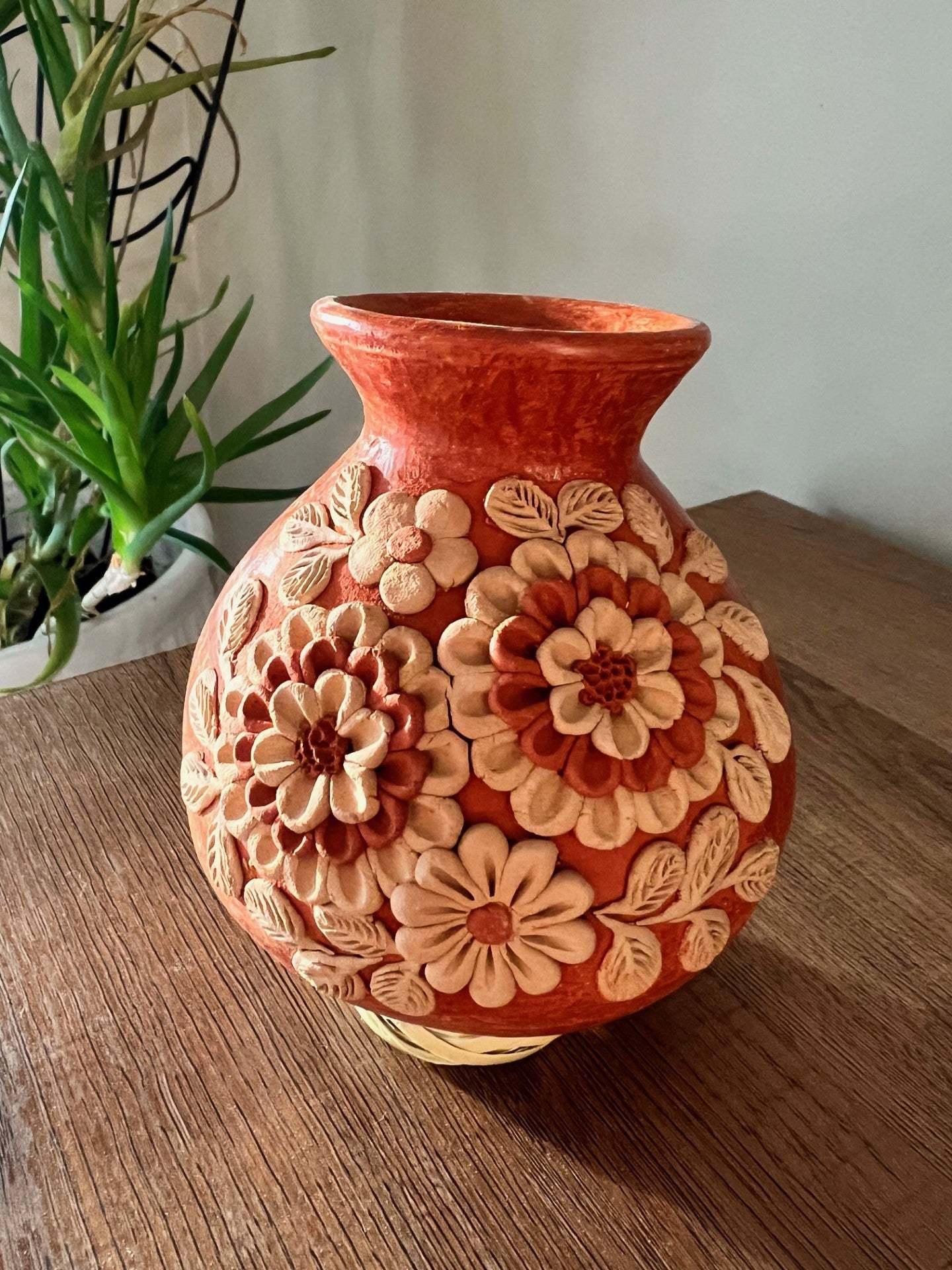 Barro Bordado Mini Flower Vase