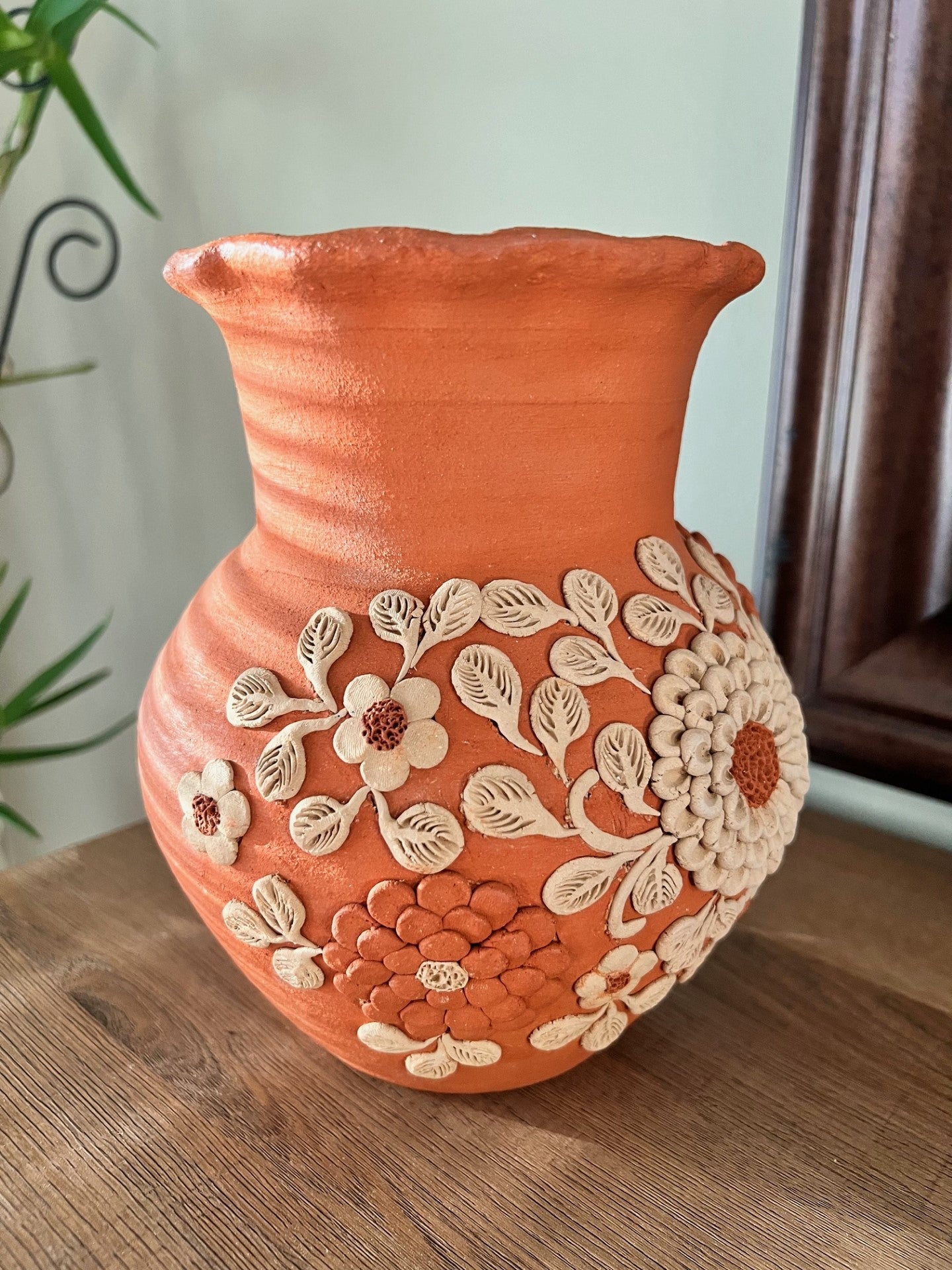 Barro Bordado Flower Vase