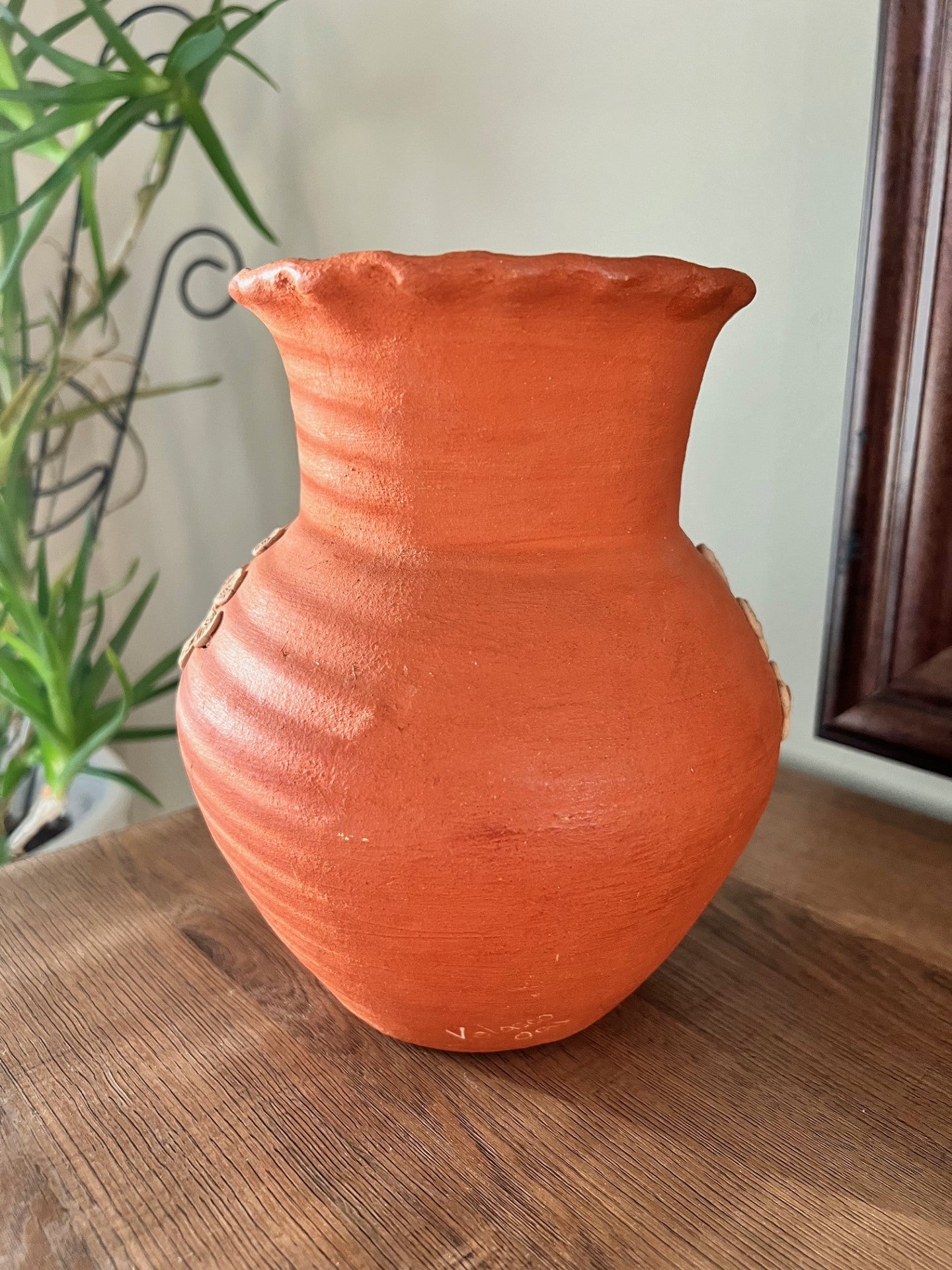 Barro Bordado Flower Vase